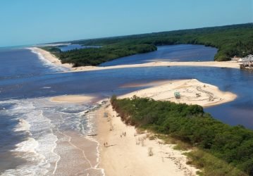 Encontro-do-rio-com-o-mar-Copia-705x595-1